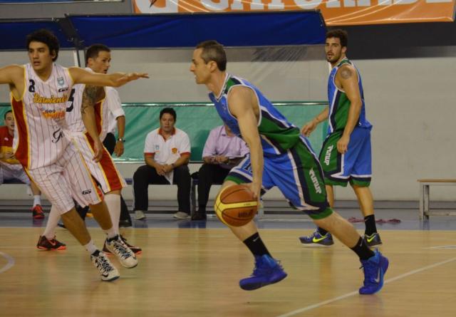 Con mayor�a de locales