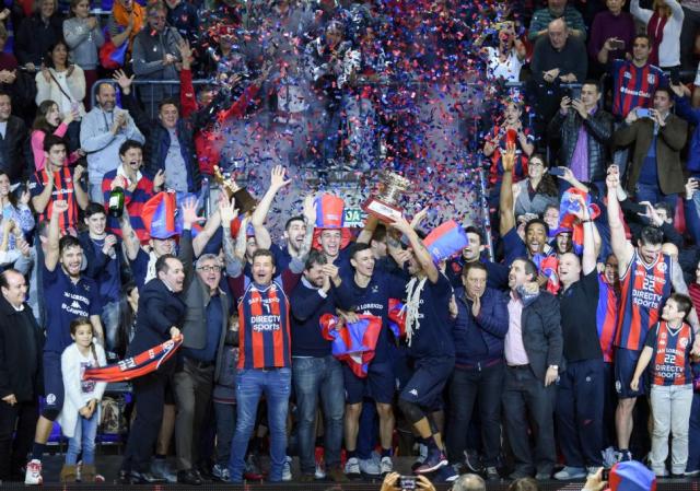 �Desde Boedo, sali� el nuevo campe�n!