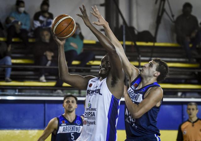 Se acomoda la Pe�a