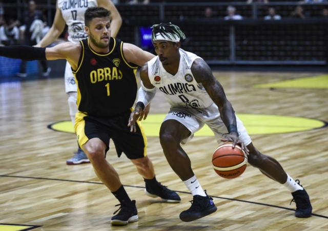 La Banda toc� afuera