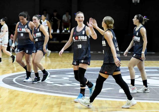 Ferro de nuevo arriba, Ameghino y Uni�n Florida suben