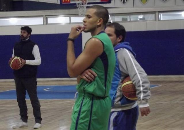 Pe�a: "Es un honor jugar en la ciudad del b�squet"