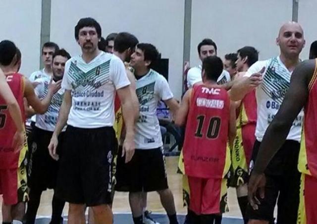 Atenas derrot� a San Mart�n de Corrientes