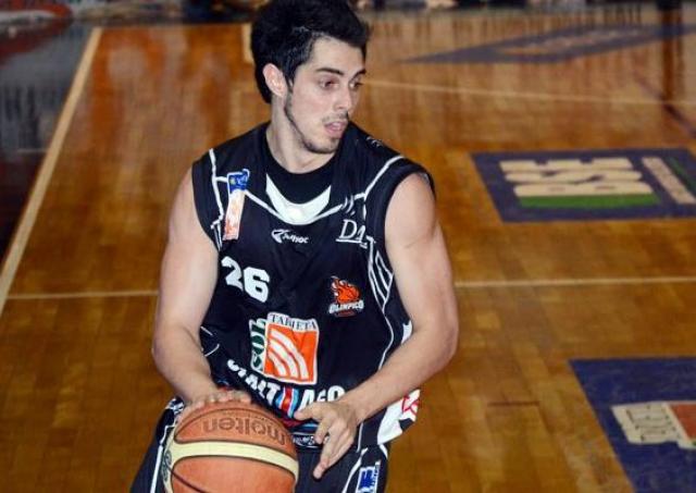 Ariel Pau afuera veinte d�as