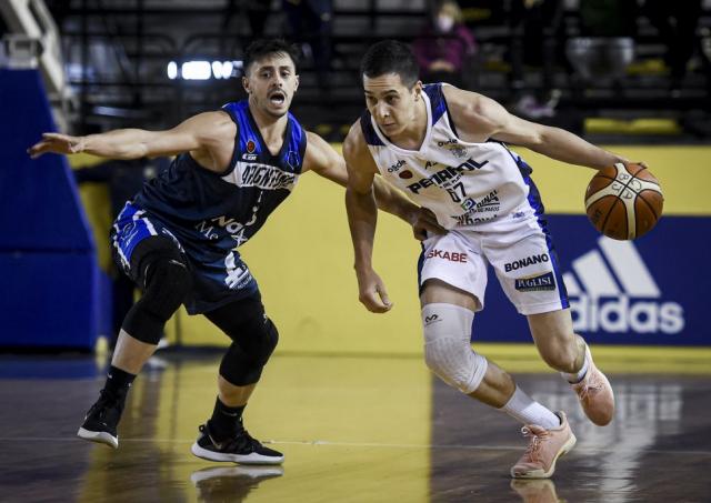 Se acomoda la Pe�a