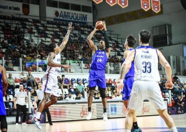 Qued� contra las cuerdas