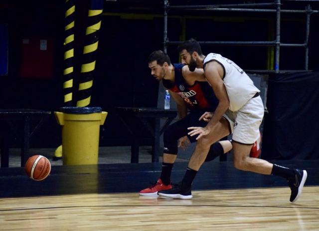 Cicl�n a media marcha