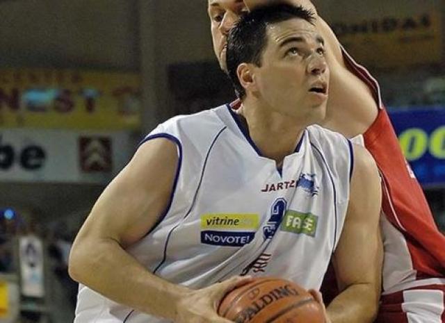 La Uni�n de Formosa cerr� un acuerdo con Cantrell