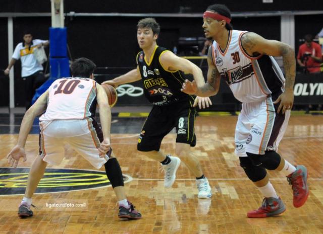 Lan�s se puso de pie y gan� de visitante