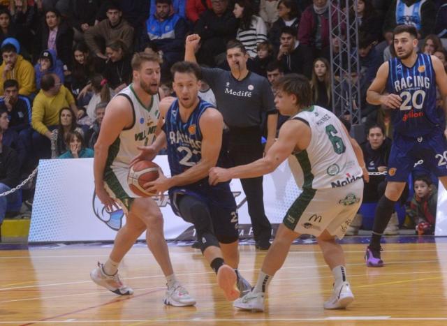 Racing en modo clutch �Qu� cambiar� Villa Mitre?