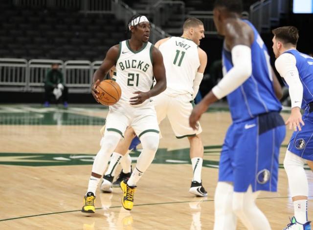 NBA PreSeason: Mavericks con Luka Doncic derrotaron a Bucks