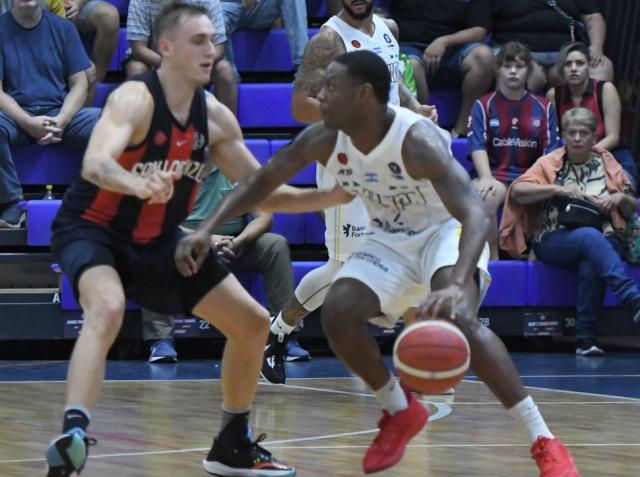 Se uni� en el cierre