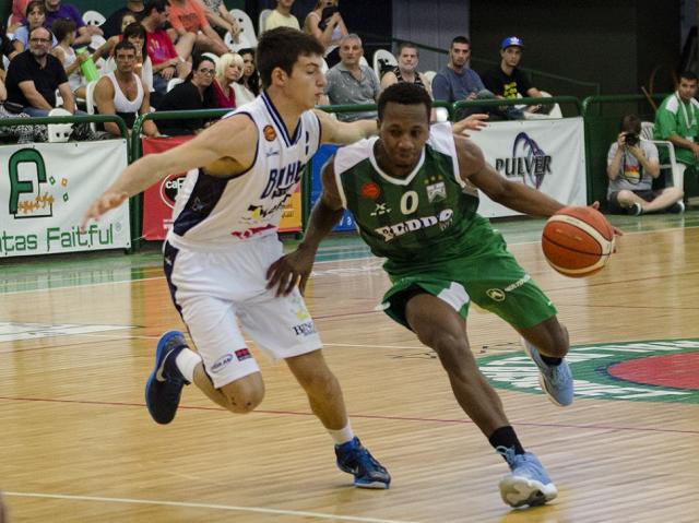 Ferro despidi� a  Amare May