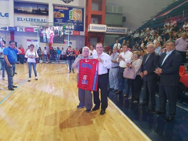 Un plantel de jerarqu�a y un piso de lujo