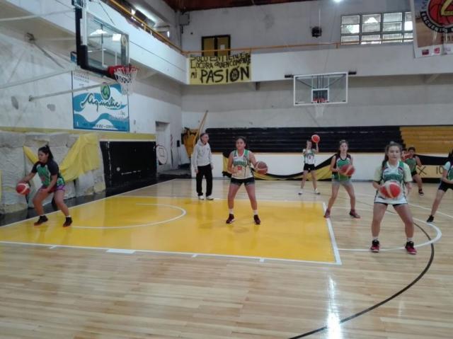 Exitoso campamento de tecnificaci�n femenina en Neuqu�n