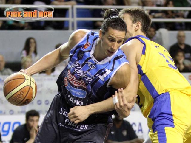 Pe�arol dice presente