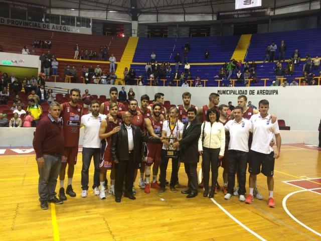 Bah�a Basket se despidi� con una victoria