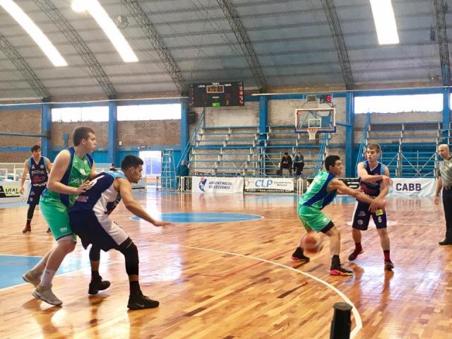 Tucum�n tuvo su experiencia en U19