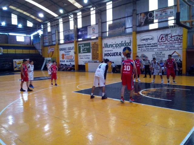 Tucum�n de cl�nica en cl�nica