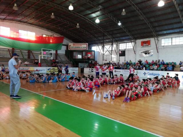 Leandro Alem enlaz� amistades y victorias