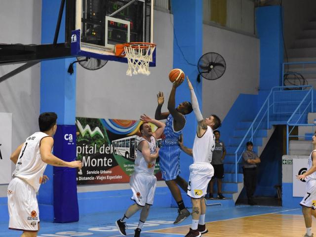 Con Rasio como figura, Salta gan� en Ober�