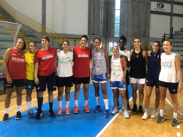 Comenz� la acci�n en Uruguay