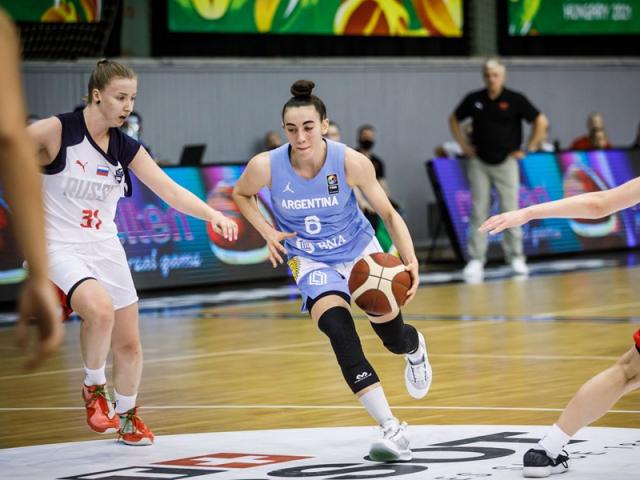 Argentina cay� en el debut ante Rusia