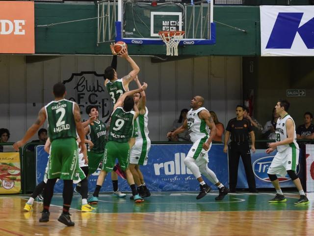 Ferro se qued� con todo en la �ltima bola