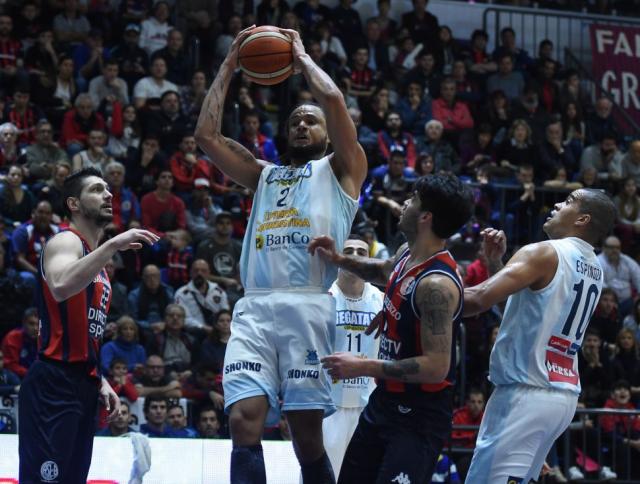 Regatas confirma amistosos y esperar� a Troutman