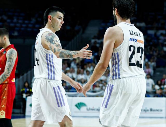 Nada cambi� arriba