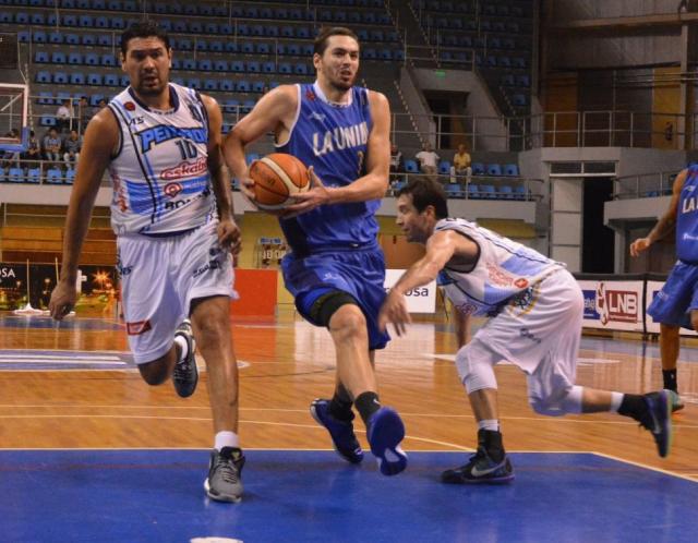 La Uni�n embal� y va por el segundo puesto