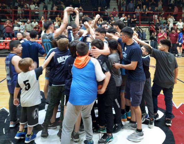 Lan�s y Racing por goleada, Quilmes con un triunfazo