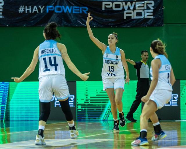 Argentina domin� a Brasil y sigue invicta