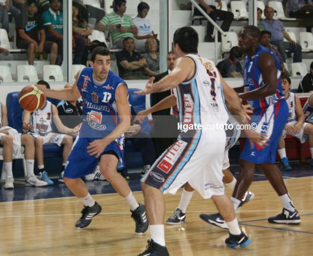 Vega est� en duda por una contractura