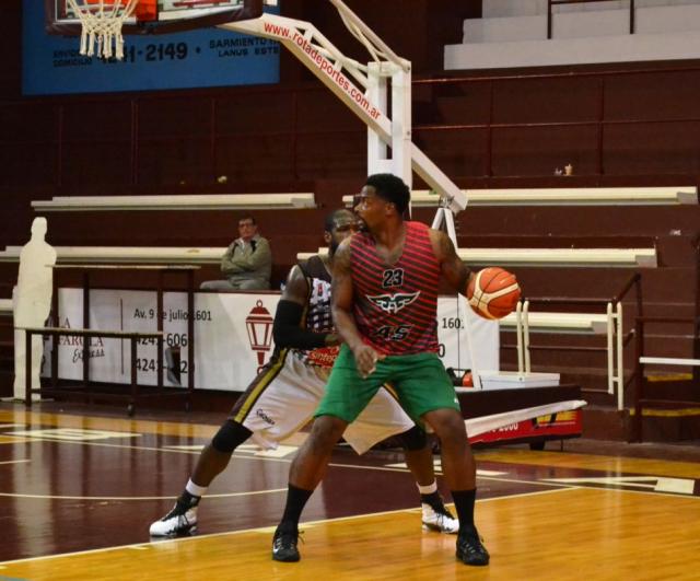 Obras y Lan�s vencieron a Aguada