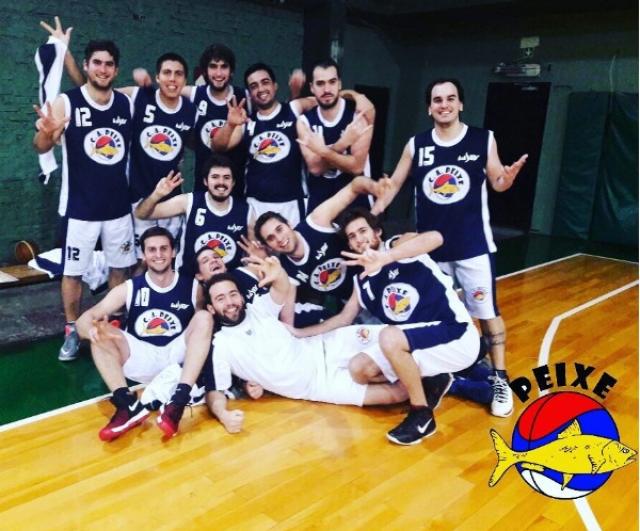 V�a libre para Club Amigos del Peixe, Popovich, Los R�sticos y Tira Piedras