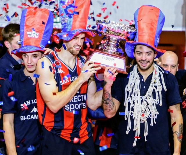 Otro trofeo m�s para la vitrina