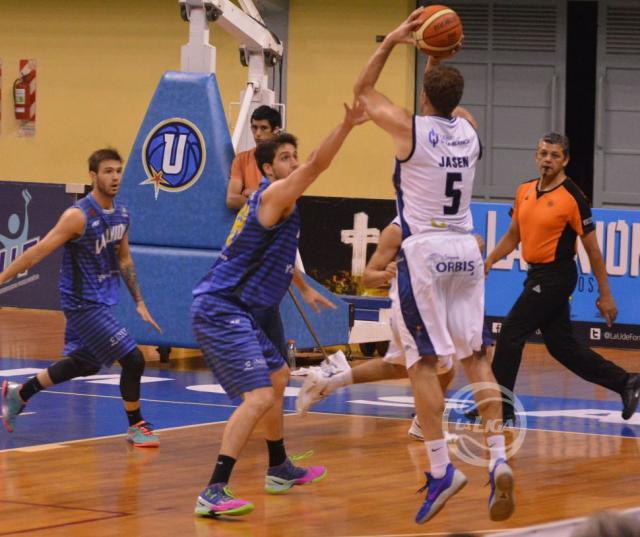 La Uni�n lo demoli� en un rato