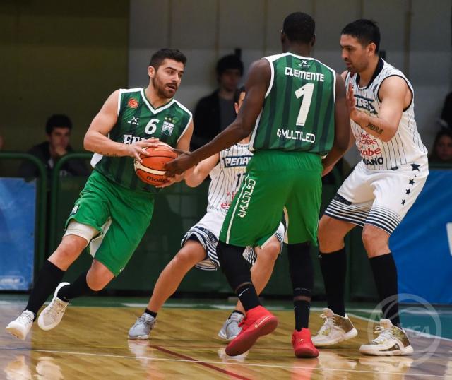 Ferro se qued� con el invicto de Pe�arol