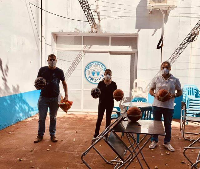 Ober� aprende y se solidariza