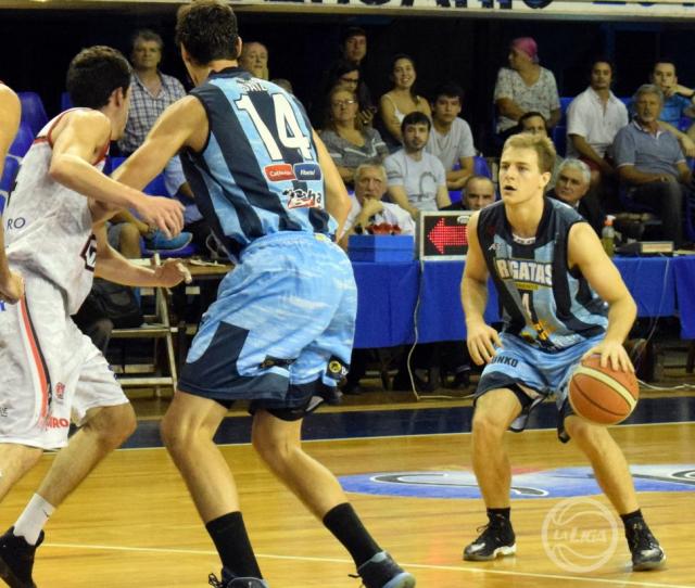 Con los remos a toda m�quina