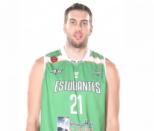 Quilmes incorpor� a Basualdo y Eslava