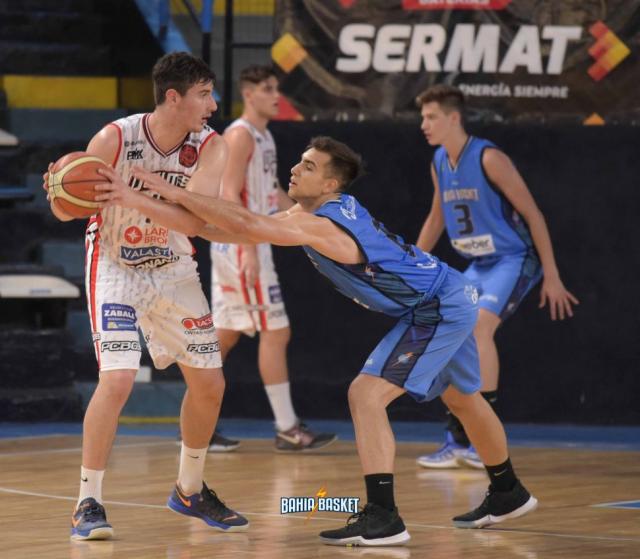 Bah�a arranc� c�modo su reinado