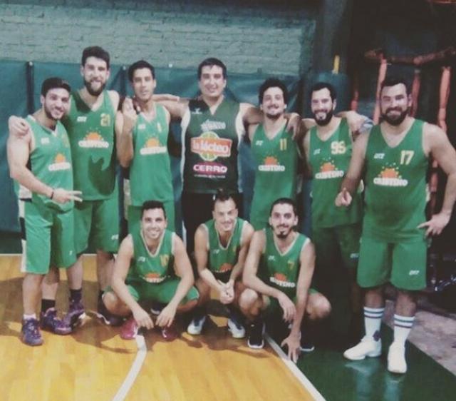 Cristino y Sangre Fr�a siguen invictos