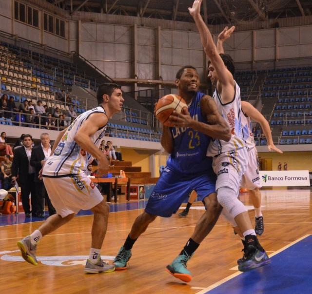 La Uni�n embal� y va por el segundo puesto