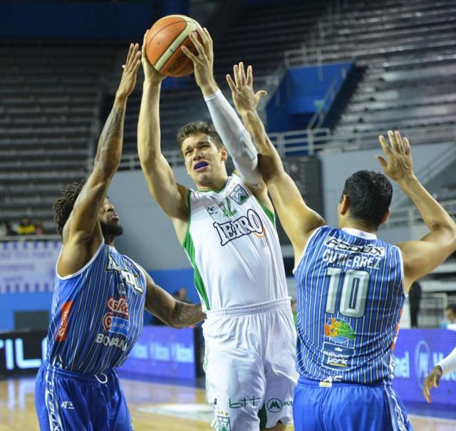 Se choc� un tren de frente