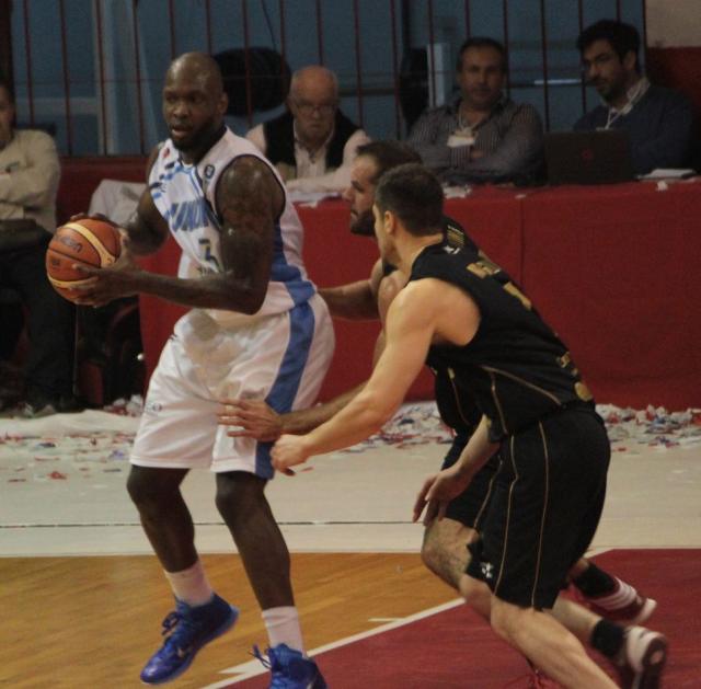 La Uni�n no le permiti� la Gloria de entrada