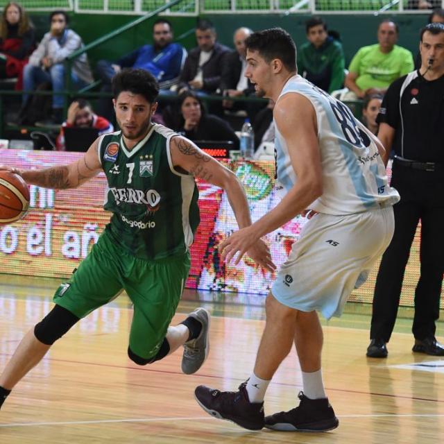 Ferro trep� a la cima del Sur