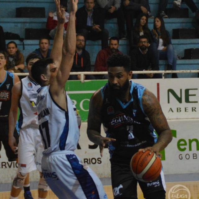 Bah�a Basket festej� en Paran�