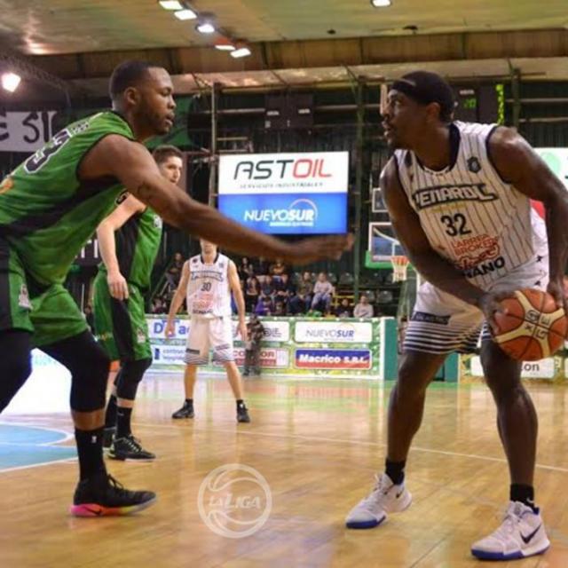 A metros de la llegada